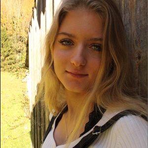 Meet your Posher, Julia